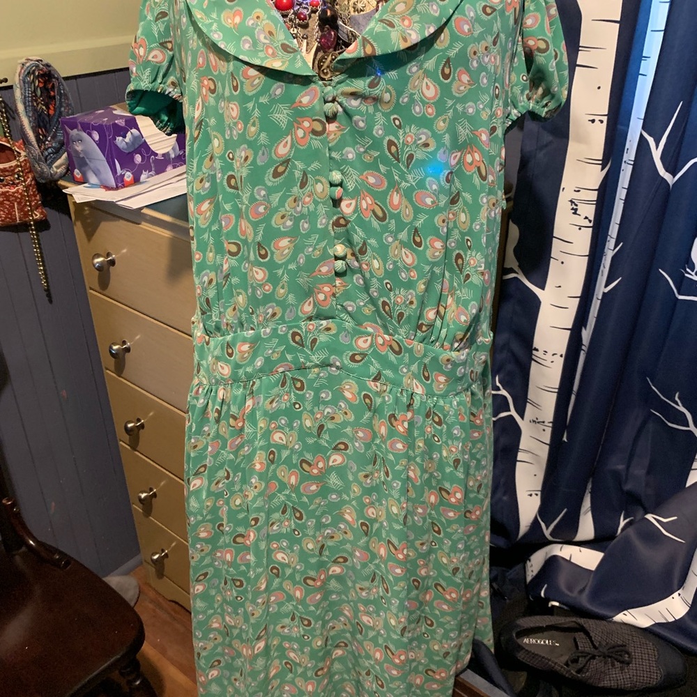Gorgeous green eShakti retro crepe summer dress!